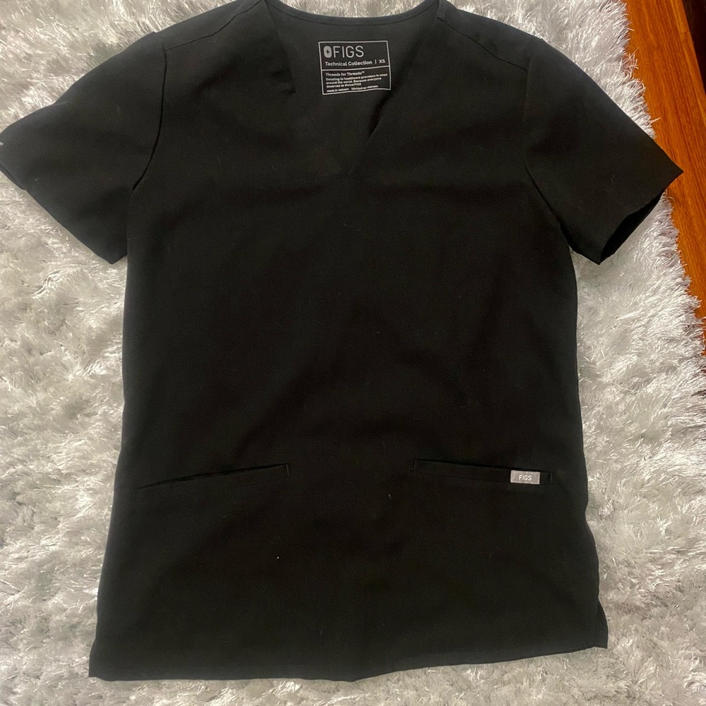 Figs scrub top technical collection